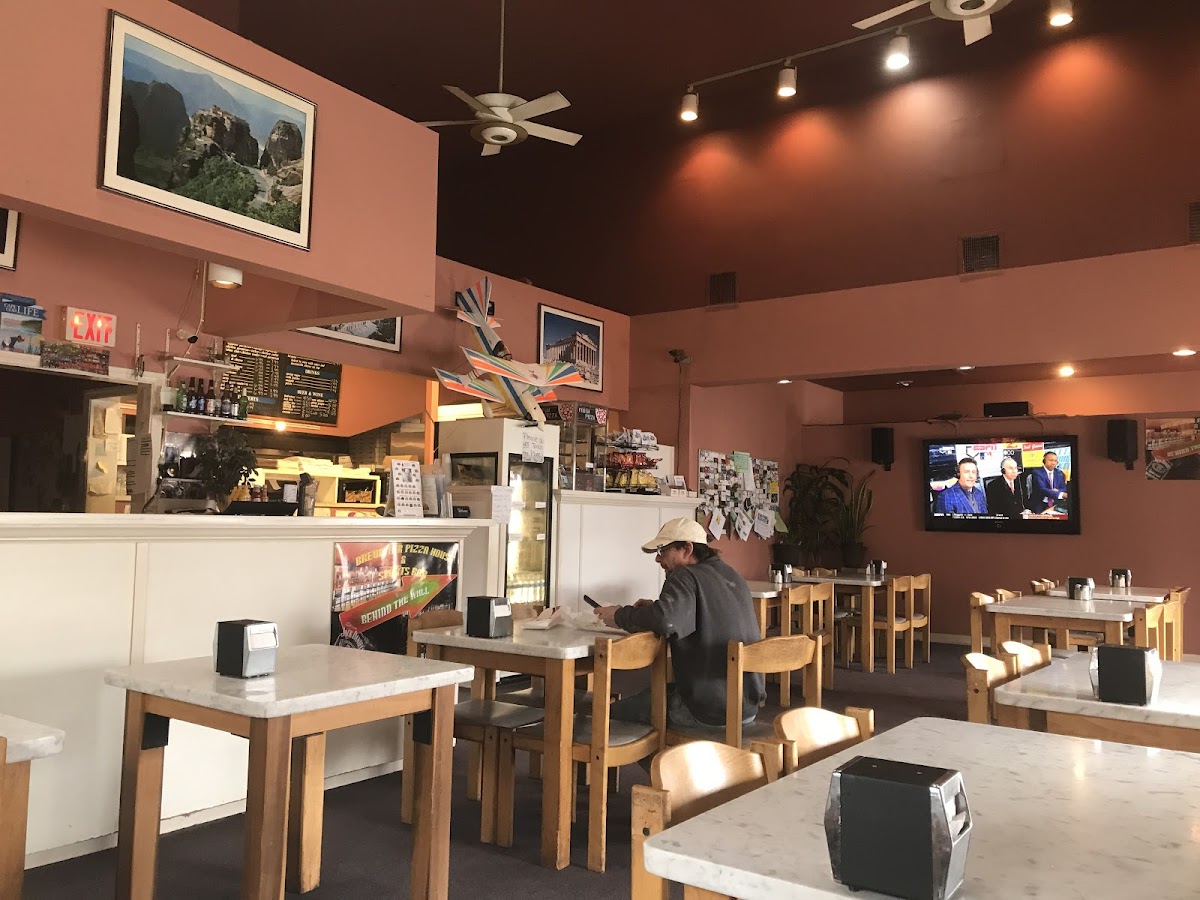 Brewster Pizza House & Sports Bar